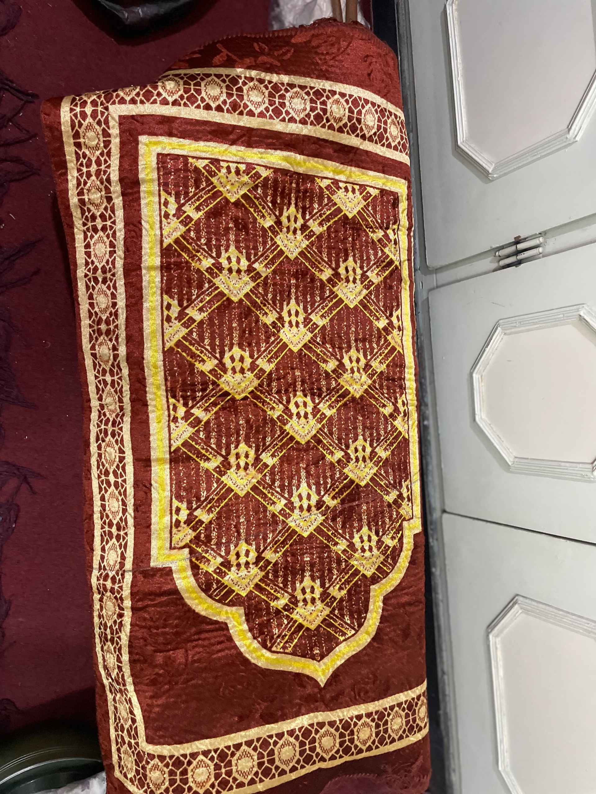 سجاده نماز جنس مخمل