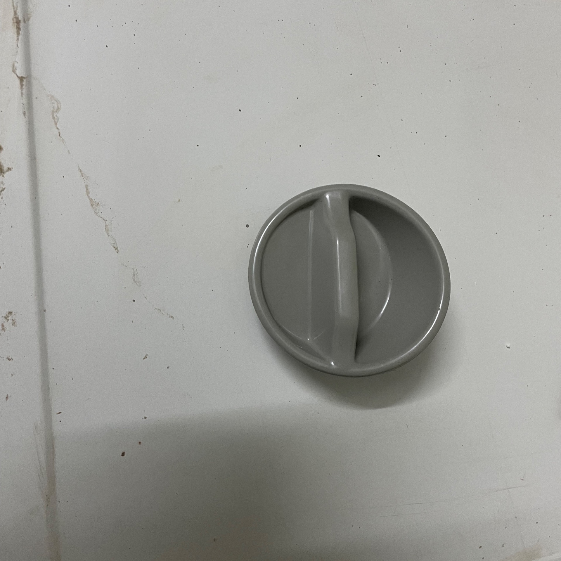 درب باک بنزین رنو