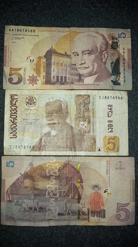 اسکناسهای ایرانی و خارجی