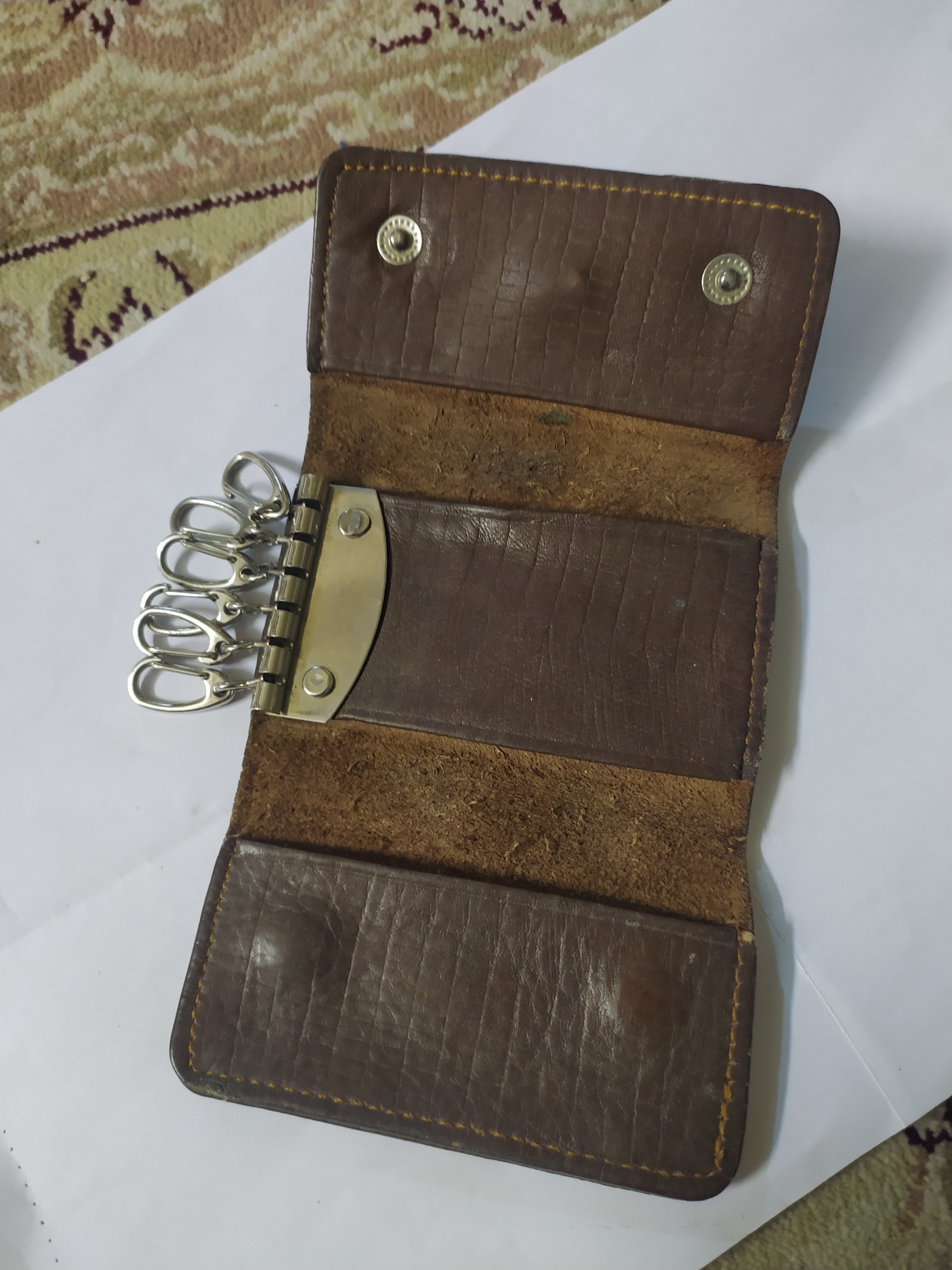جا کلیدی چرمی قدیمی