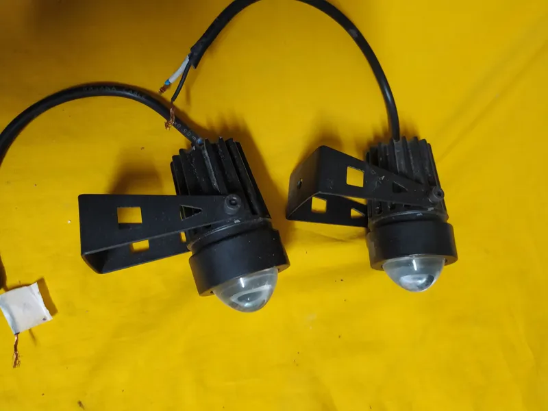 دو عدد لامپ رسام 6-12 ولتی