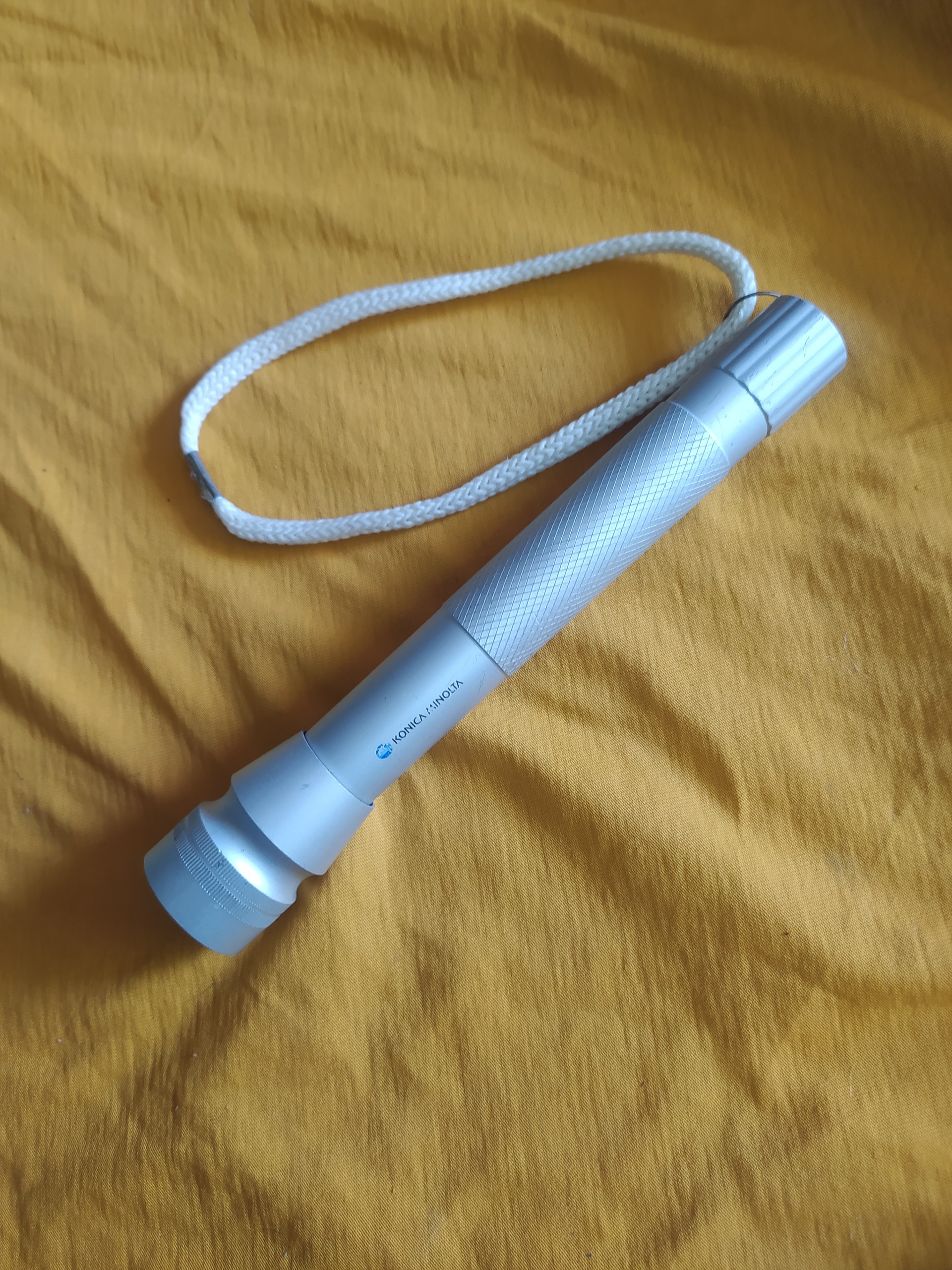 چراغ قوه مارک کونیکا مینولتا KONICA MINOLTA