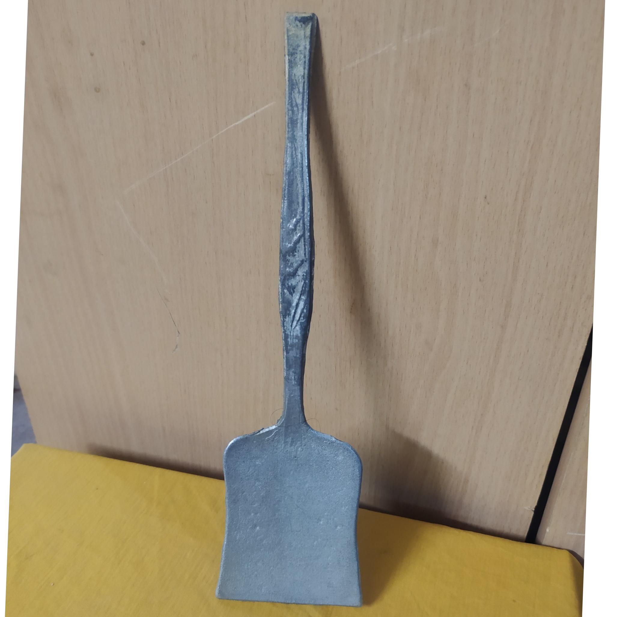 کاردک قدیمی آلومینیومی نوستالژیک