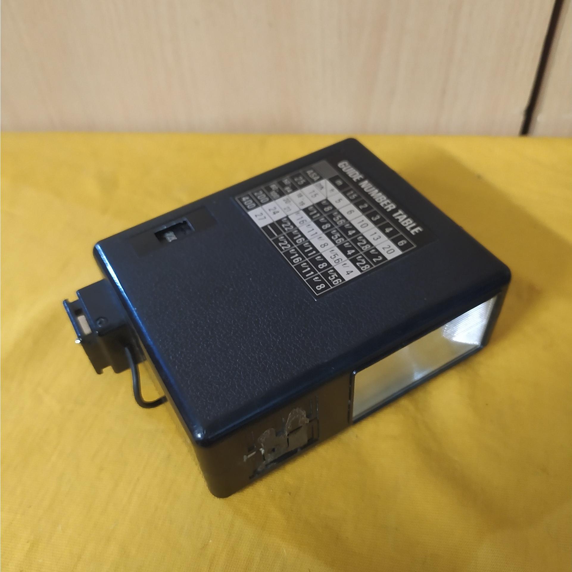 فلاش دوربین عکاسی ژاپنی