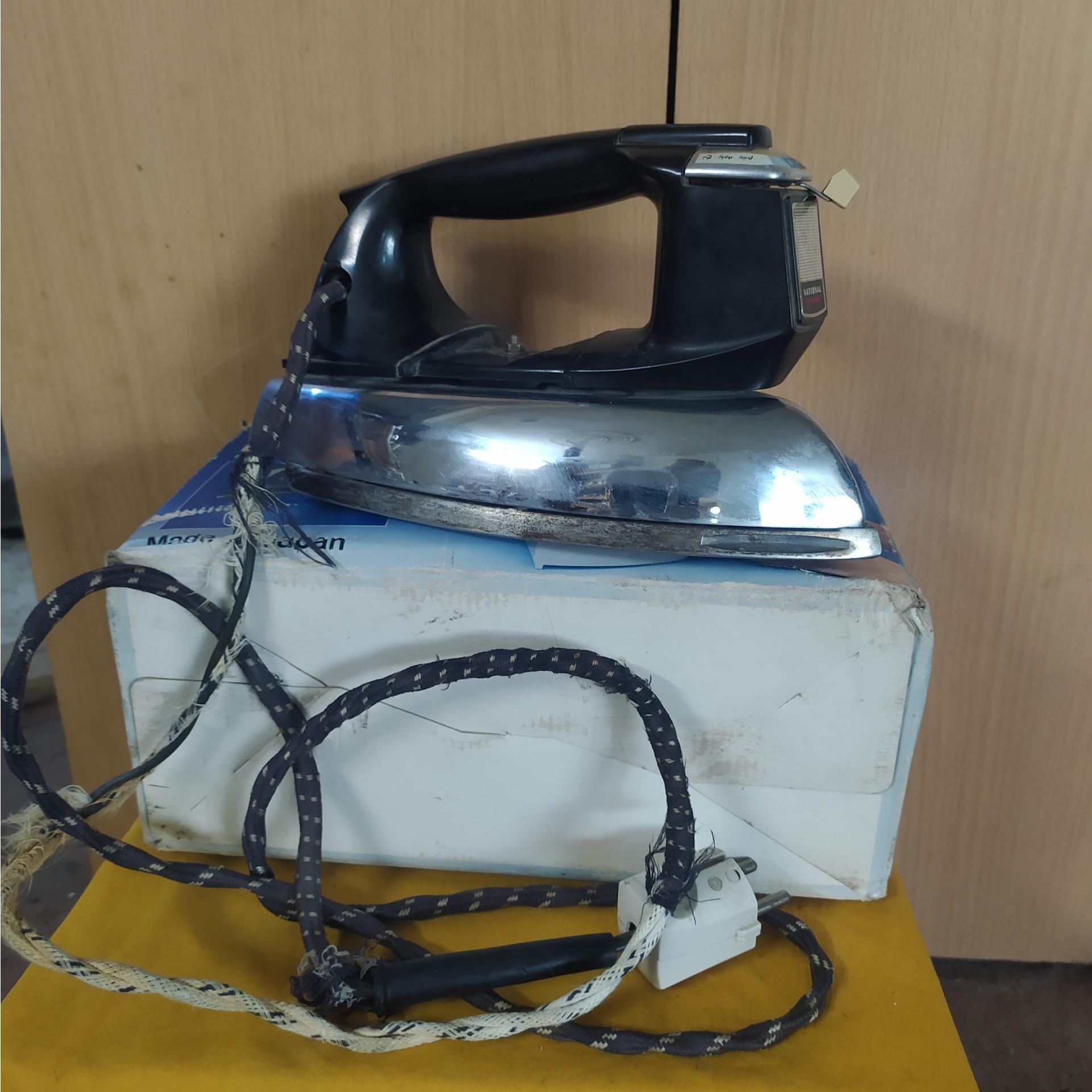 اتو قدیمی ناسیونال ژاپنی