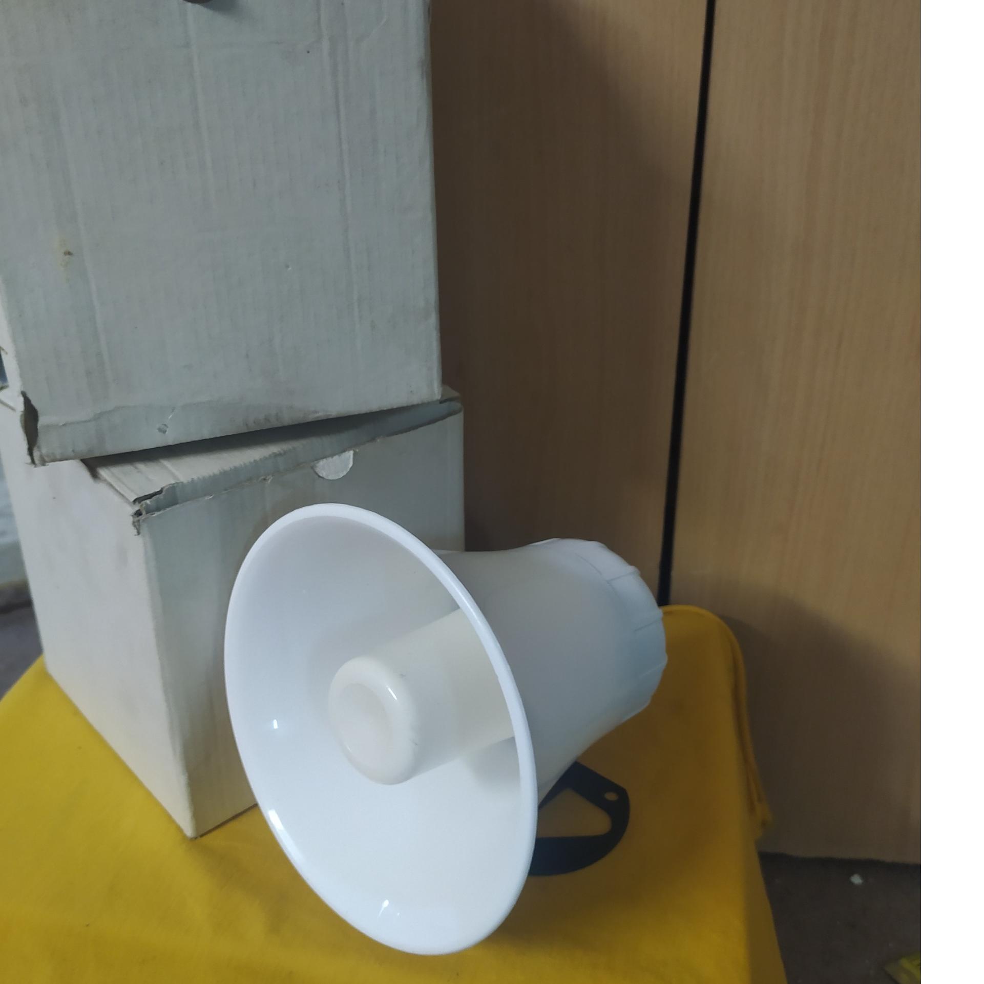 بلندگو کوچک تایوانی نو با کارتن