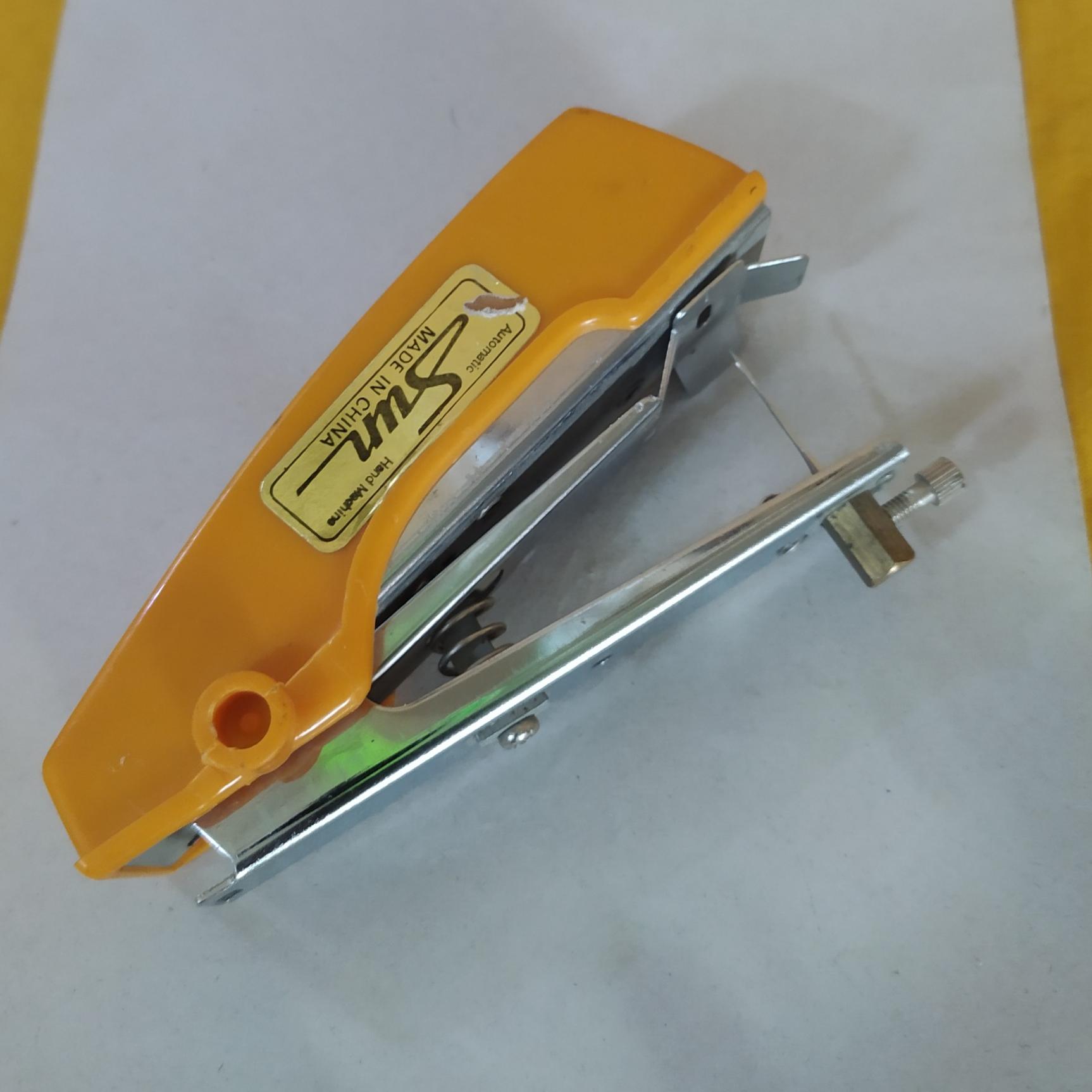 چرخ خیاطی مسافرتی