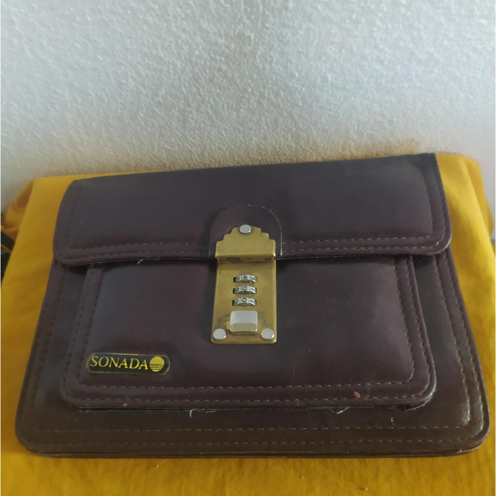 کیف دستی مدارک