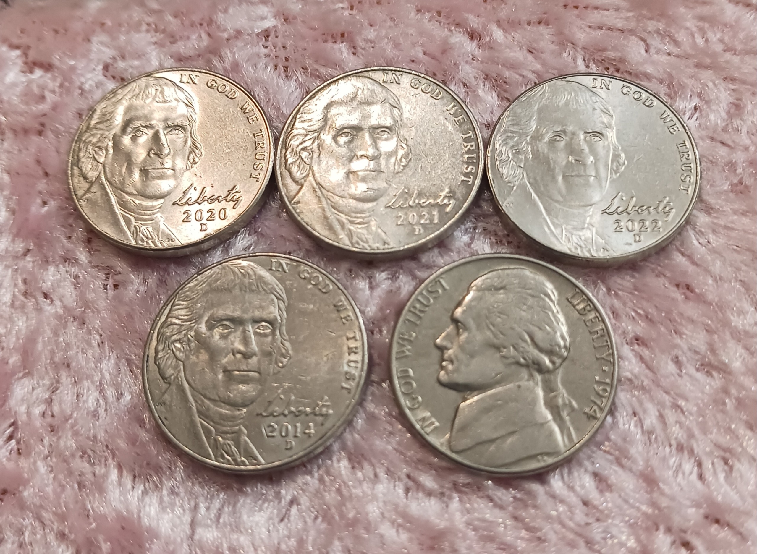 سکه پنج سنت 1974 و تاریخ های دیگر (زوم گالری)