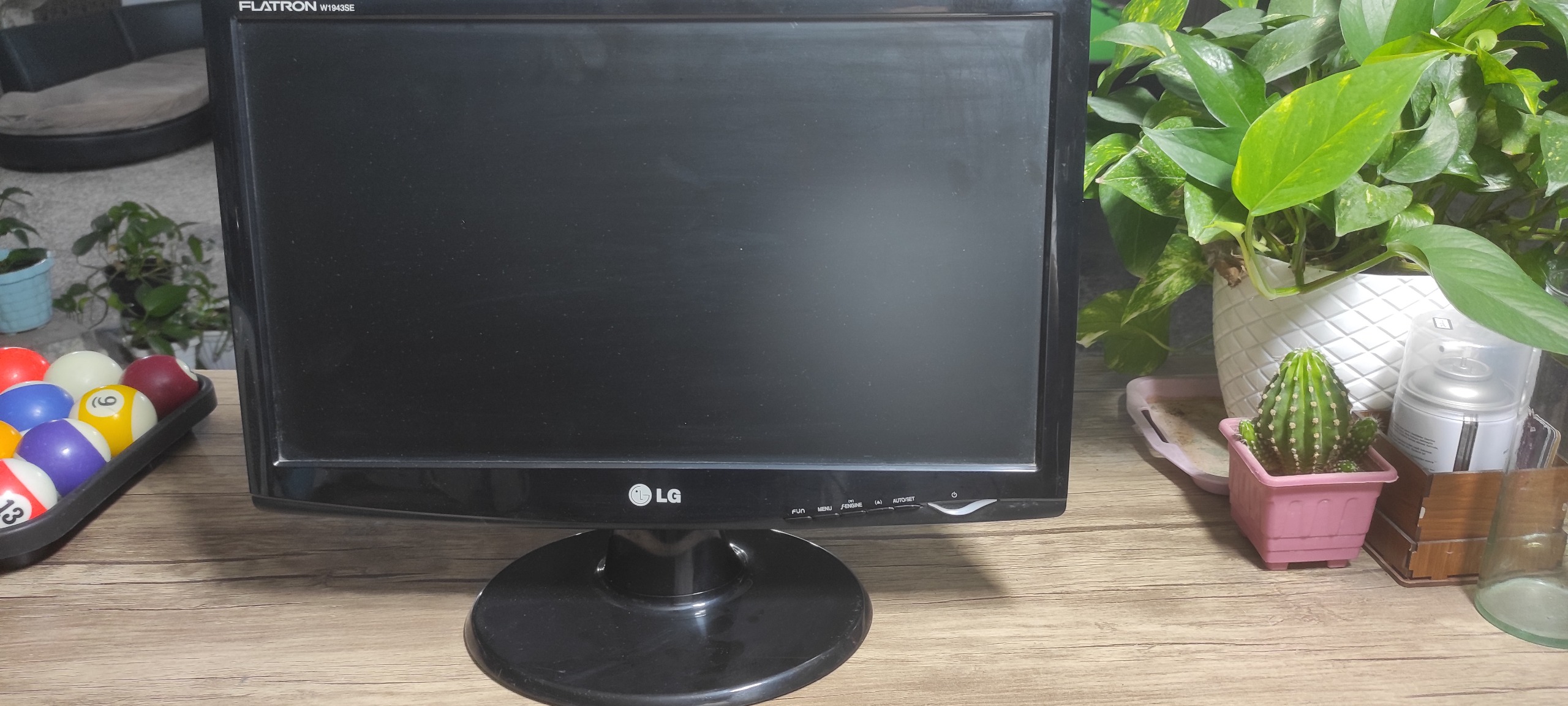 مانیتور led ال جی