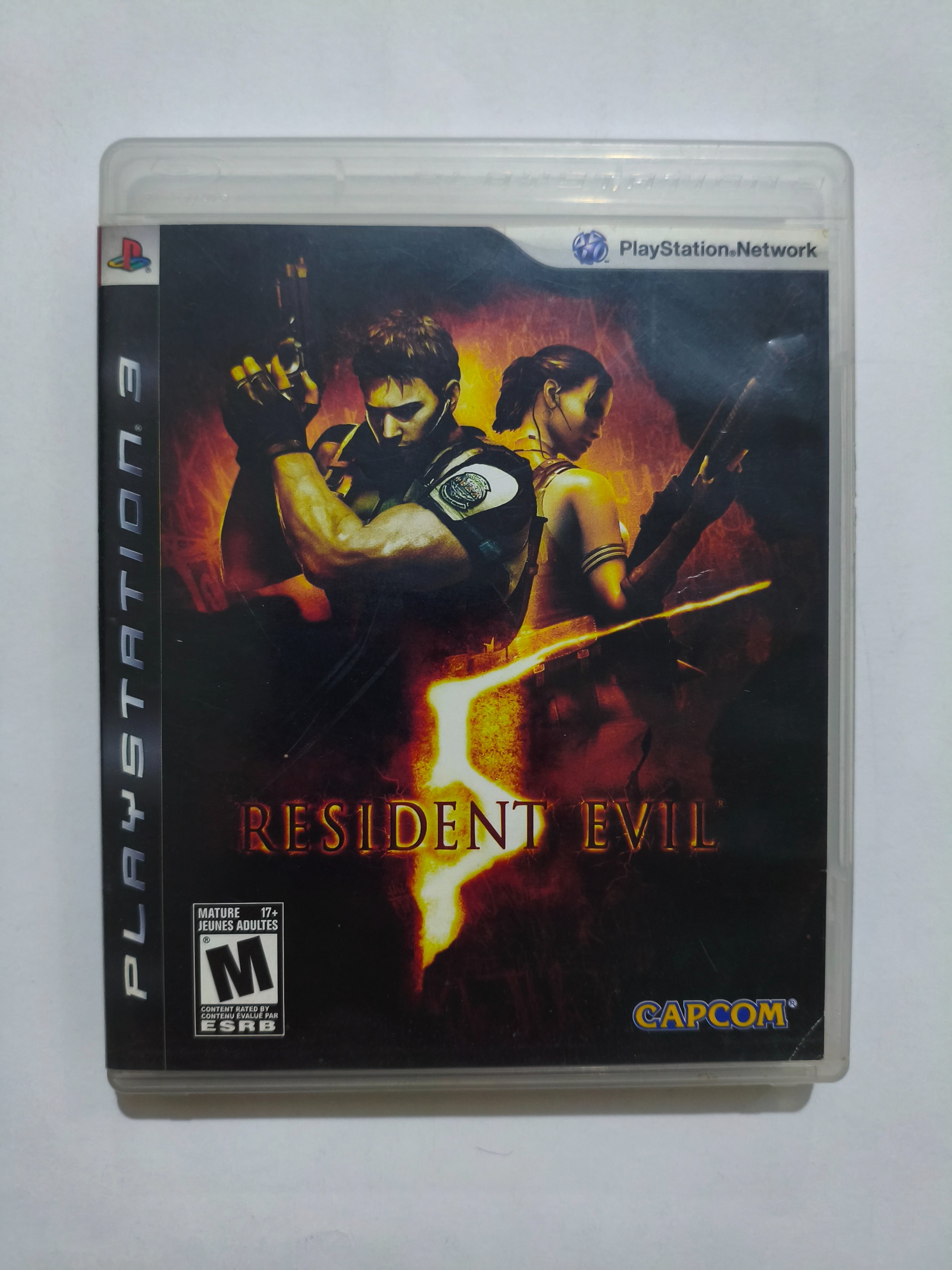 دفترچه و کاور Resident evil 5 بازی ps3 توضیح دارد