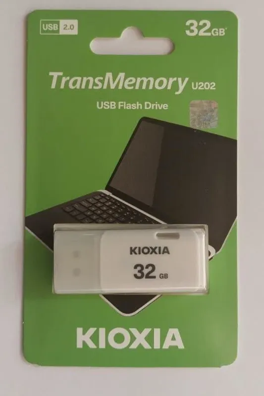 کیوکسیا ژاپنی USB2 TransMemory U202 32GB
