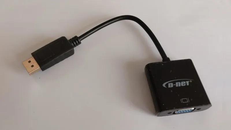 تبدیل DisplayPort به VGA معیوب