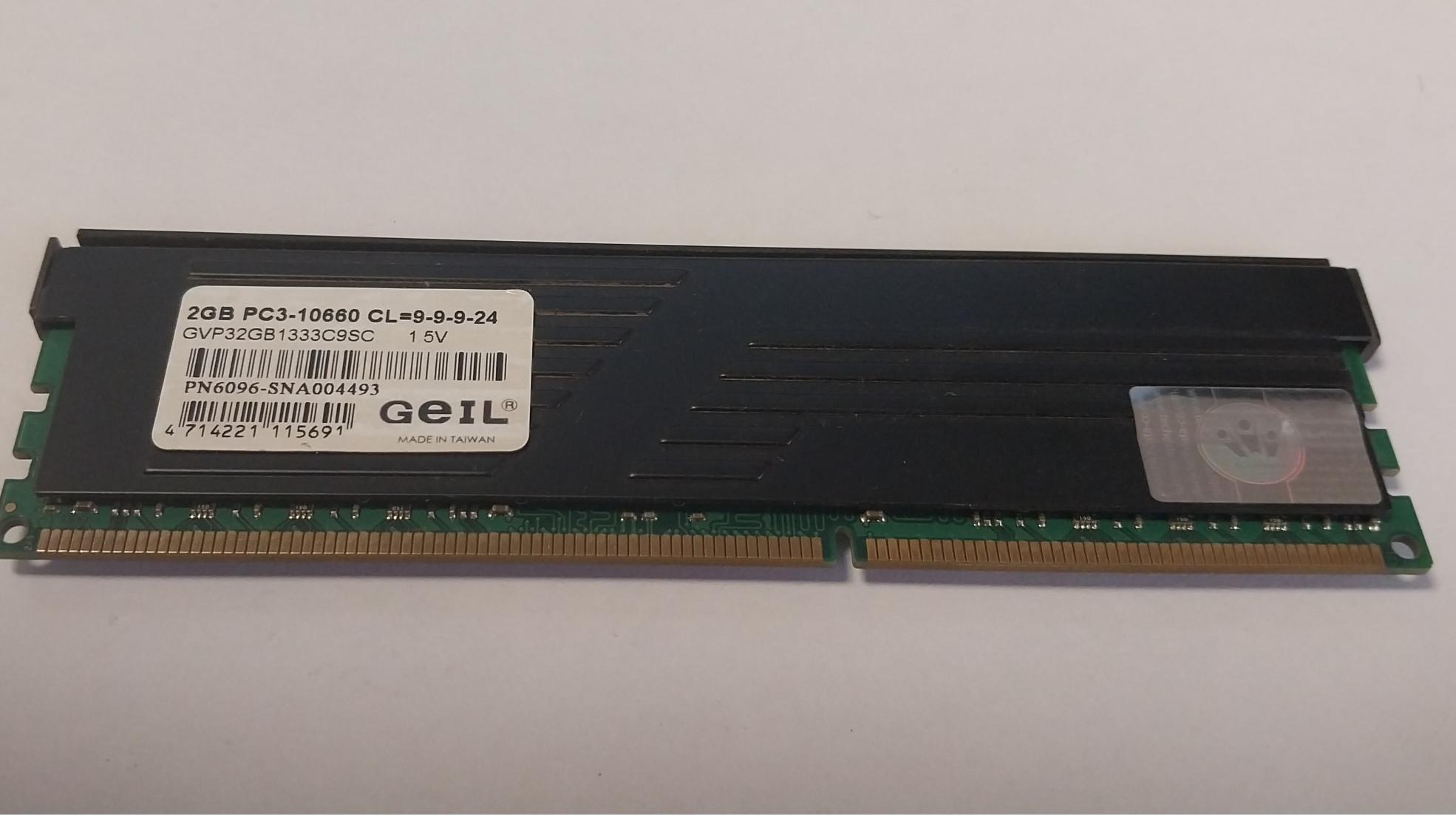 Geil 2gb 1333 ddr3 هیت سینک دار