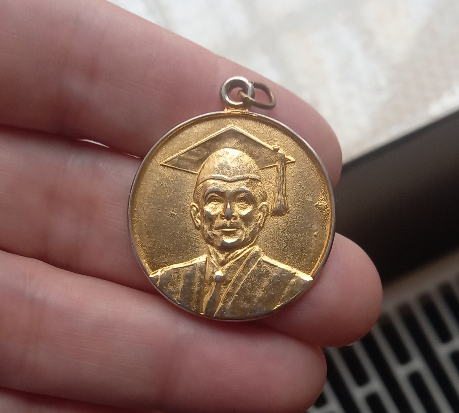 مدال وآویز کلکسیونی