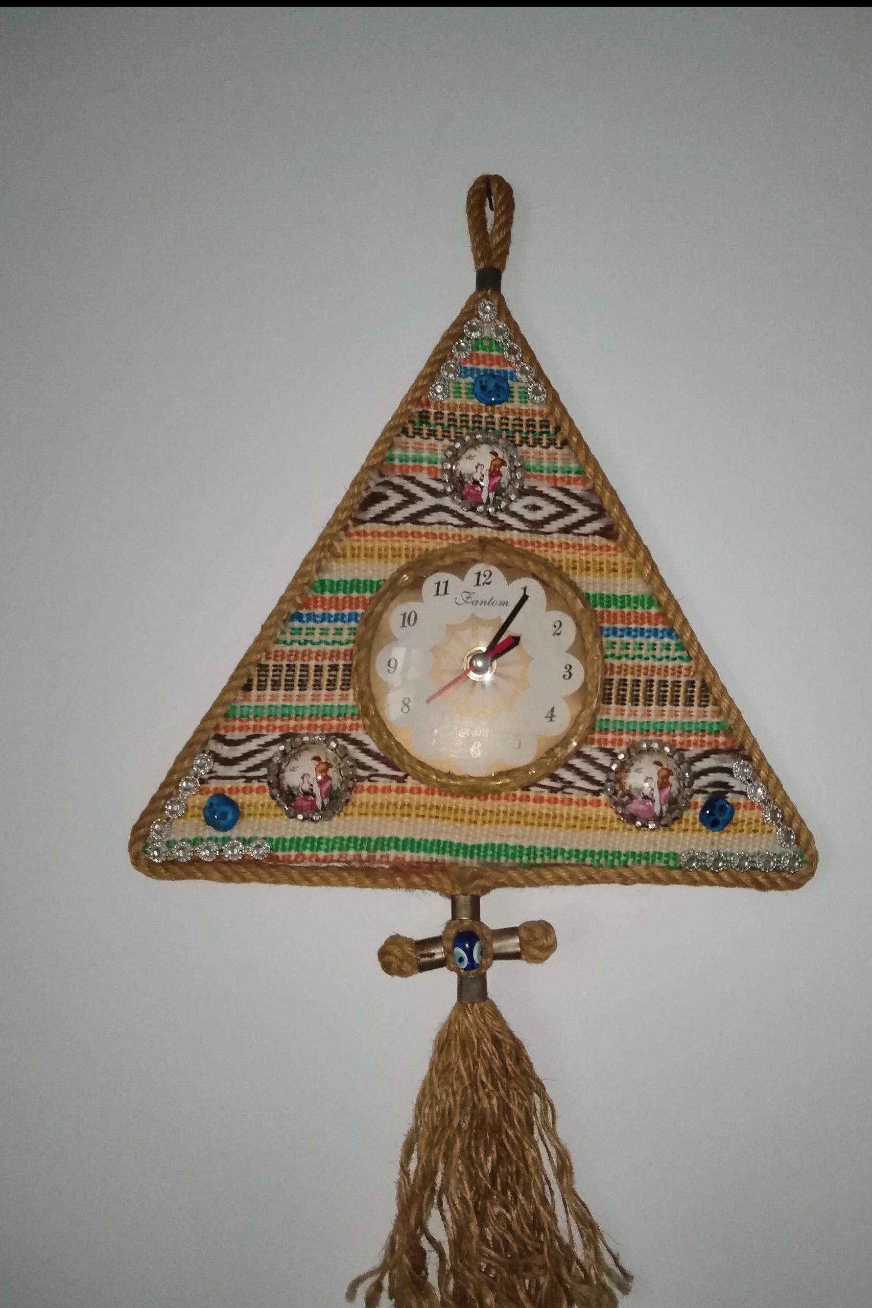ساعت دیواری سنتی