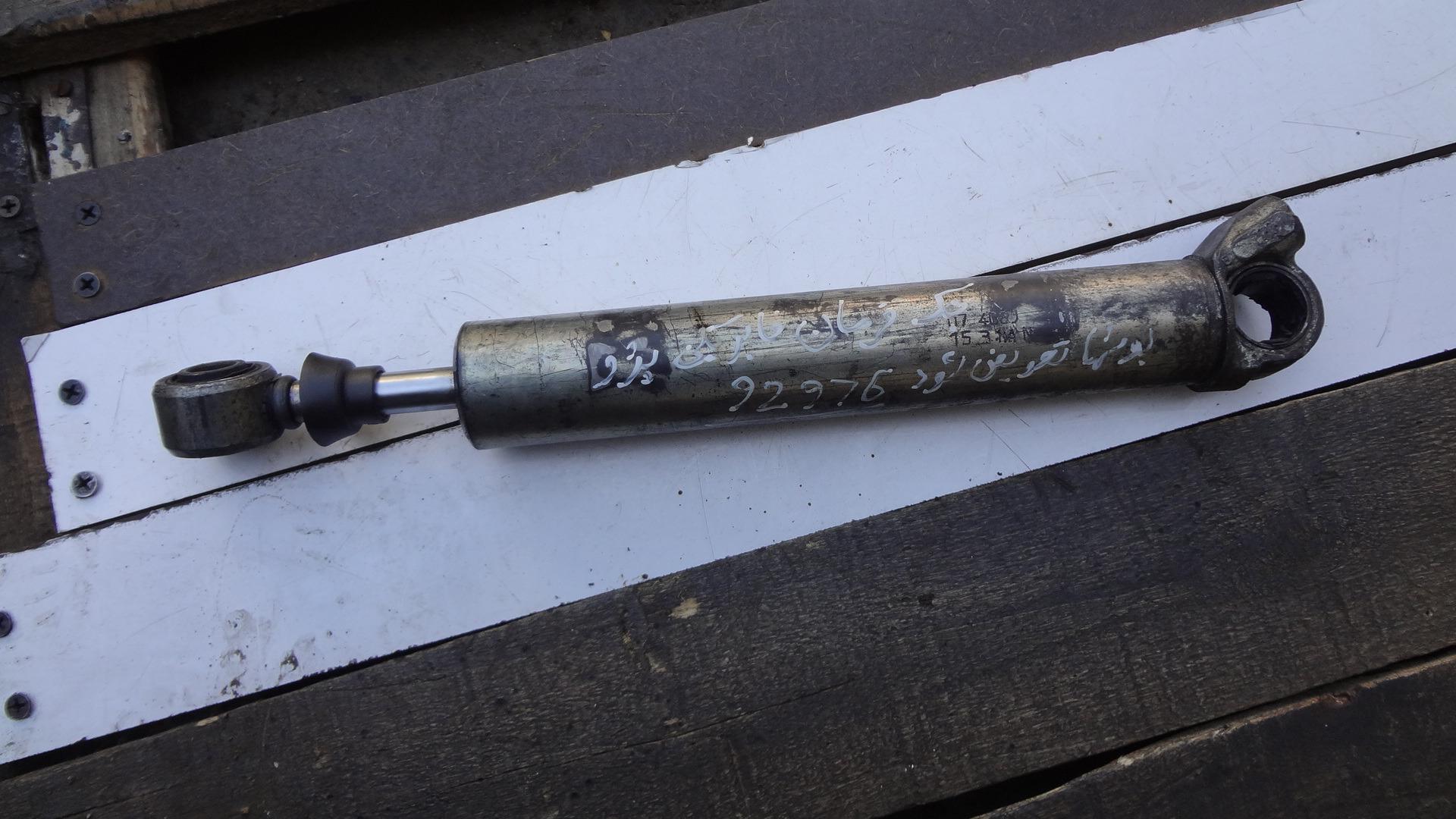 جک فرمان فابریکی پژو405پارس و سمند بوشها عوض شود