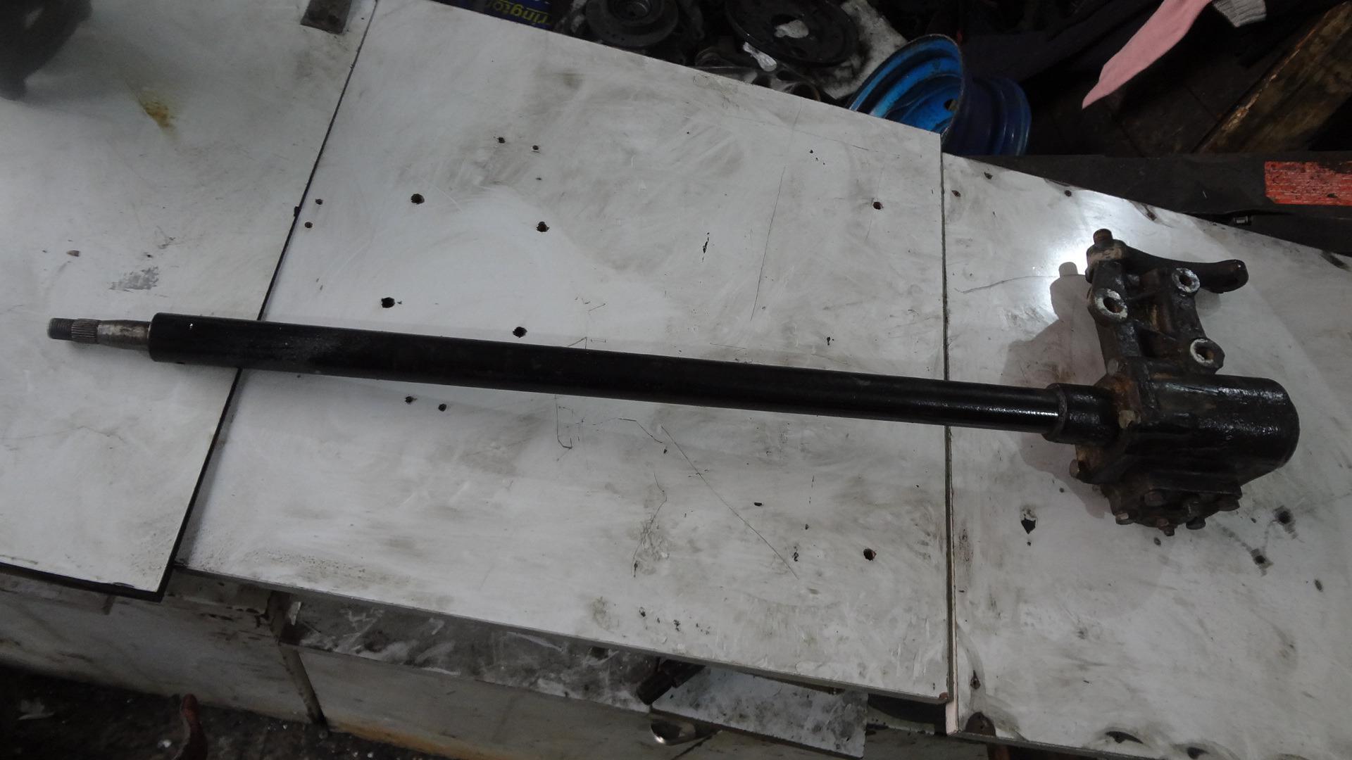 جعبه فرمان کامل پیکان مزدایی فابریک یکم خلاصی دارد