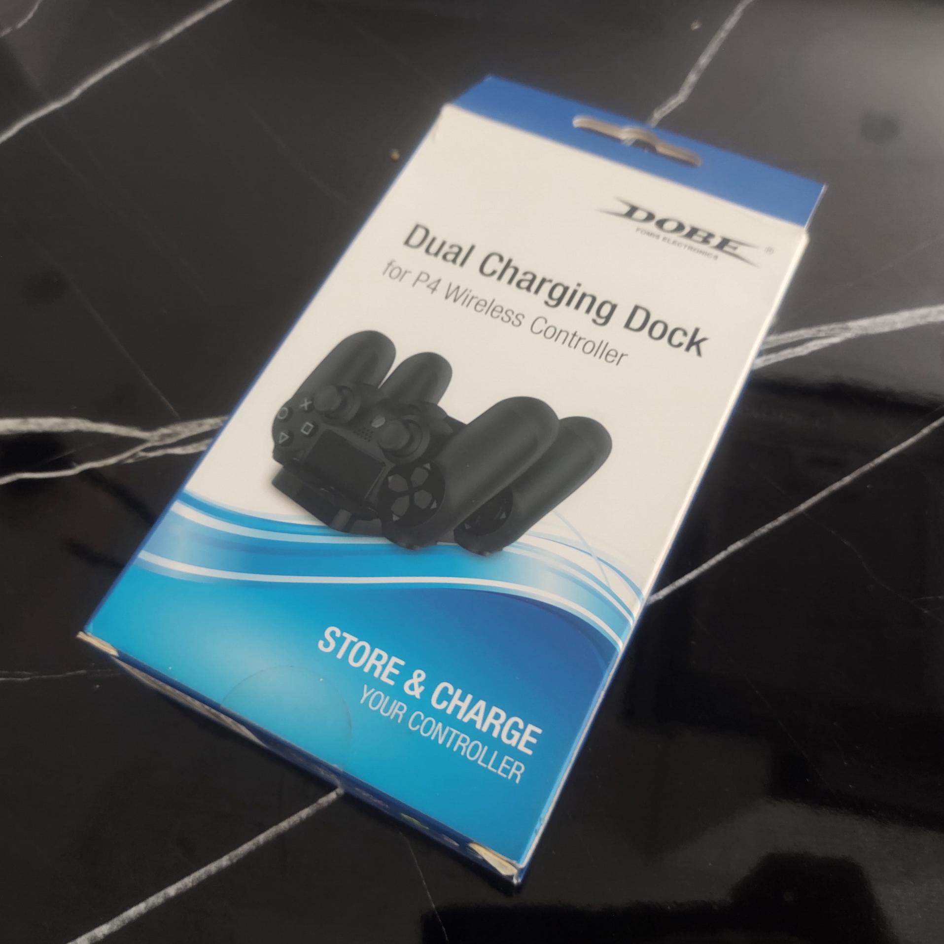 پایه شارژ دسته ps4 برند DOBE