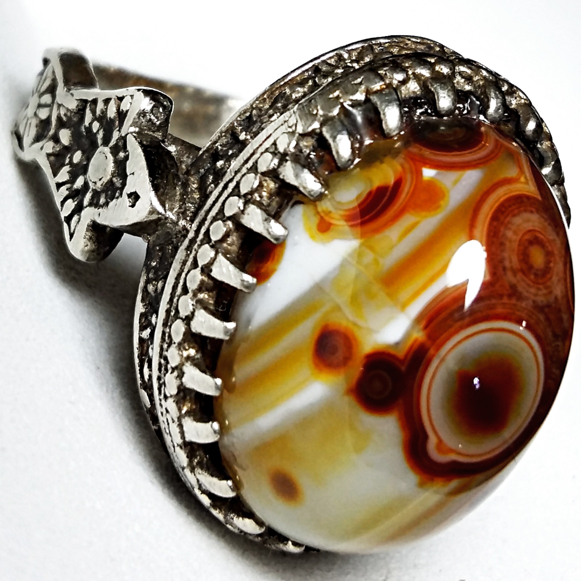 انگشتر استثنایی حجرالعین زایشی آماده بنام شدن