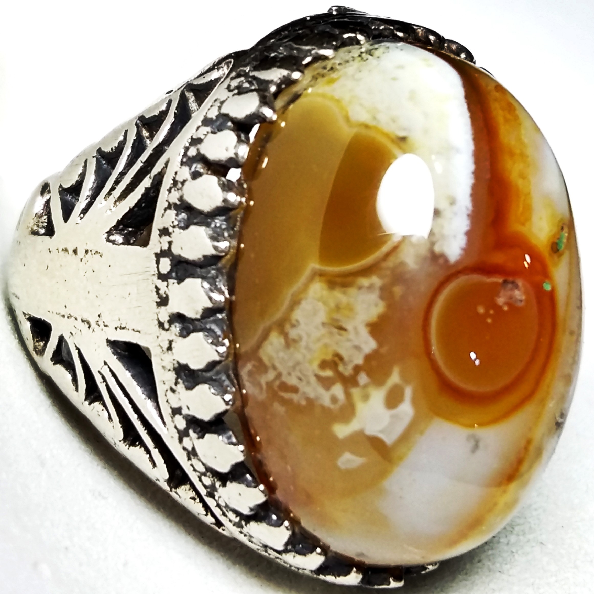 انگشتر رولکسی حجرالعین چشم دار آماده بنام شدن