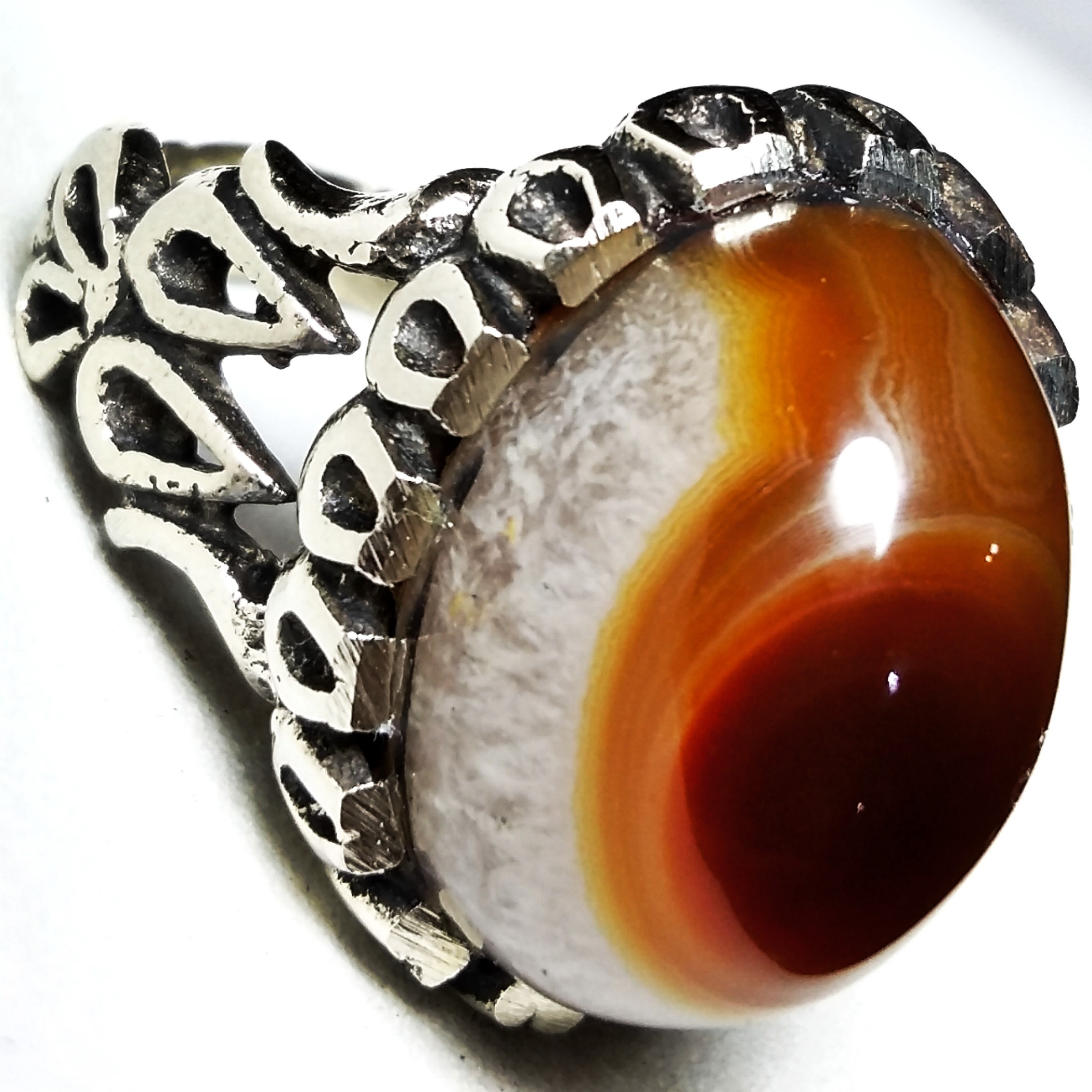 انگشتر ماورایی حجرالعین چشم اعظم آماده بنام شدن