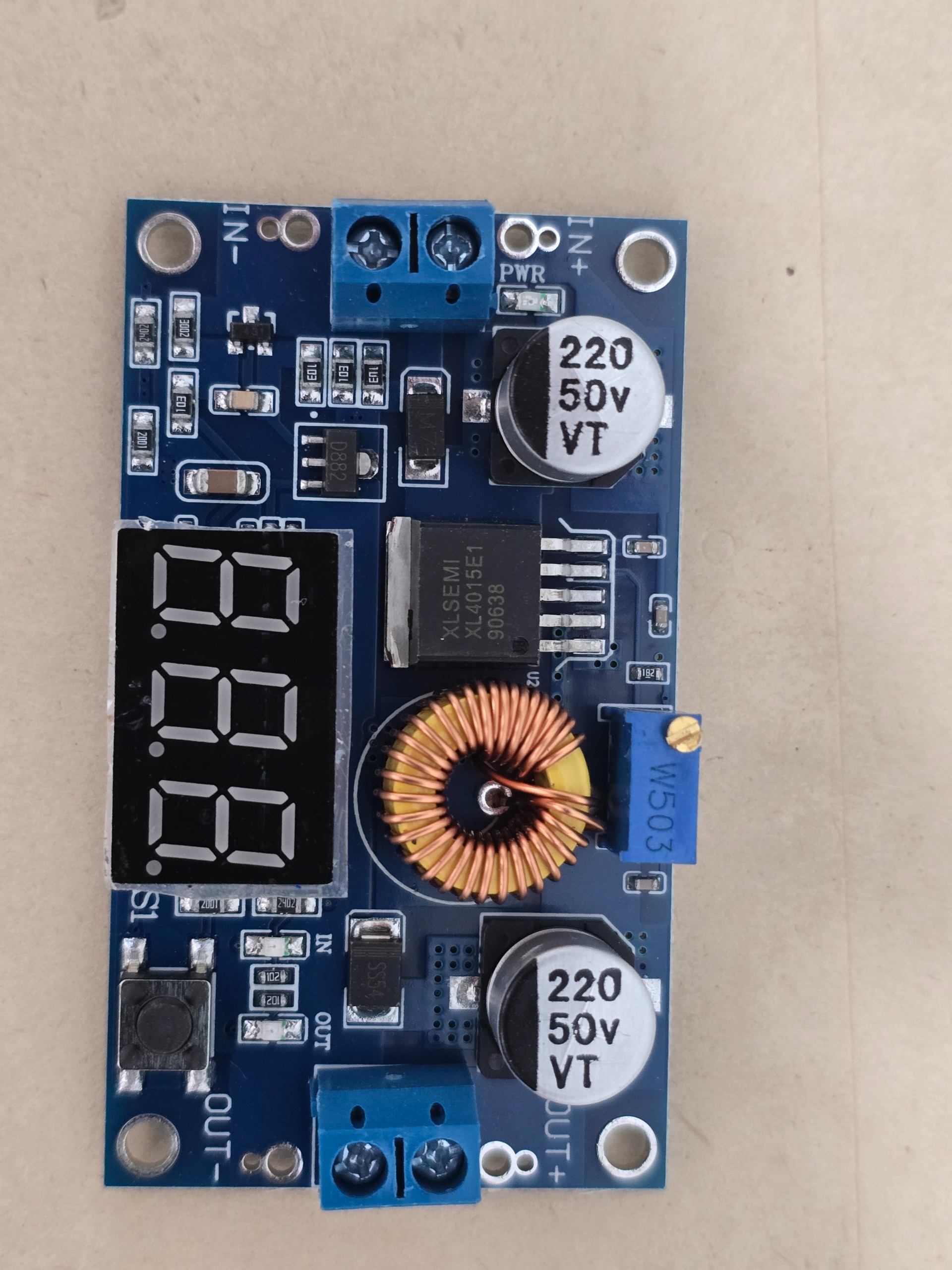 مبدل DC-DC 4-38VDC به 1.25-36VDC جریان 5A