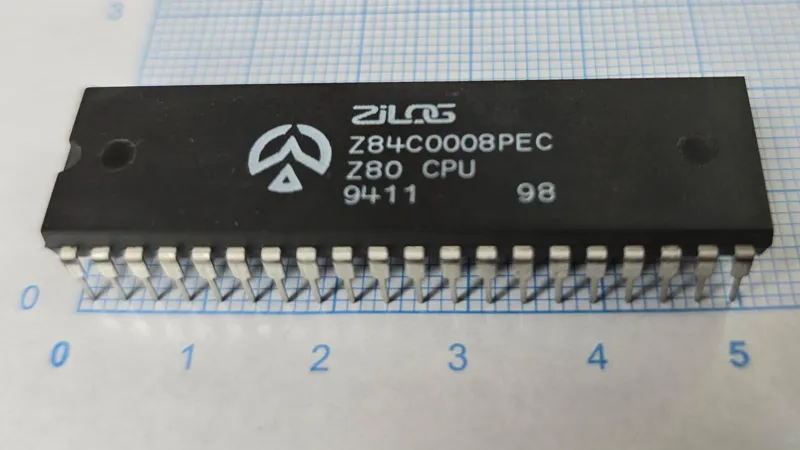 4PCS Z84C0008PEC Z84C0008 DIP-40 4PCS Z84C0008PEC Z84C0008 DIP-40