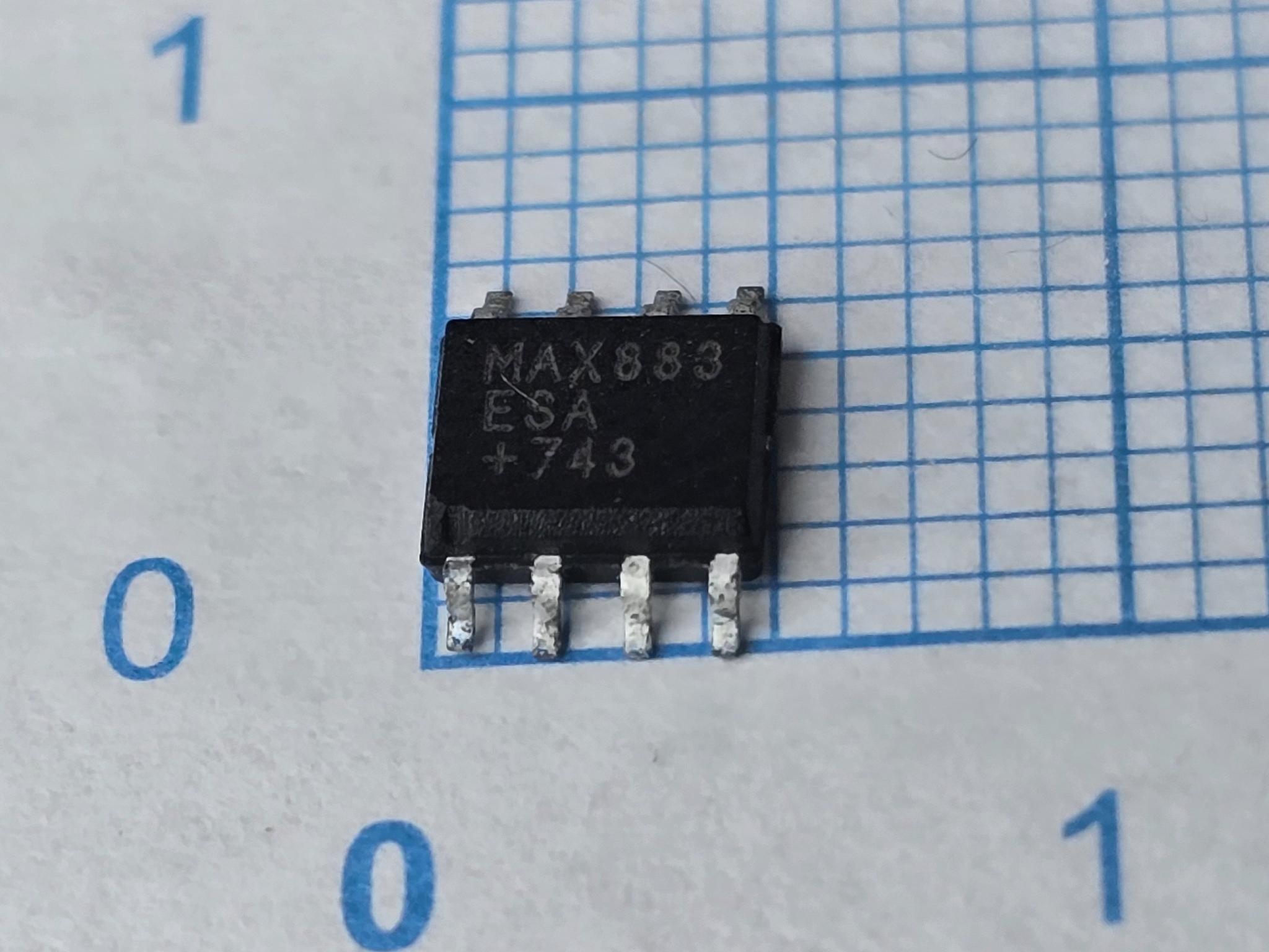 آی سی MAX883ESA MAX883 SOIC-8 SMD