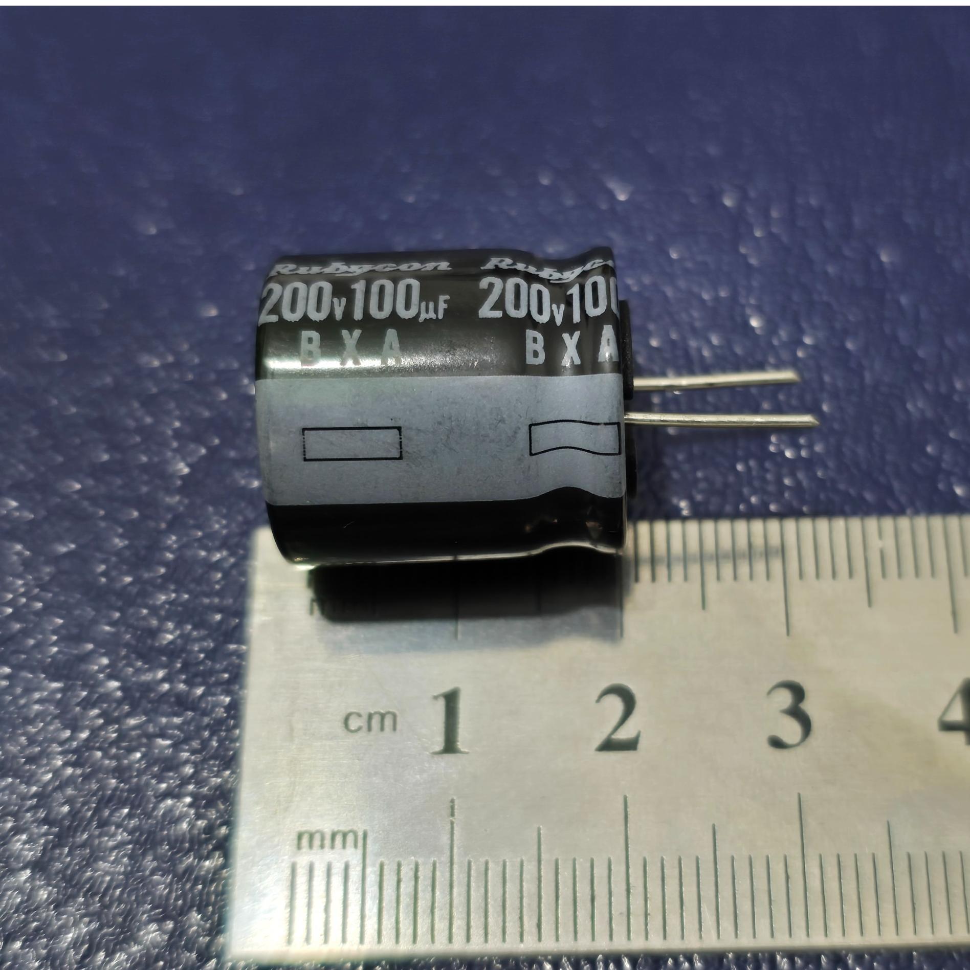 بسته پنج عددی خازن 100uF 200V