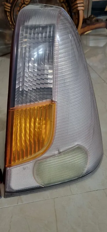 چراغ عقب تندر 90 صورتی قدیم