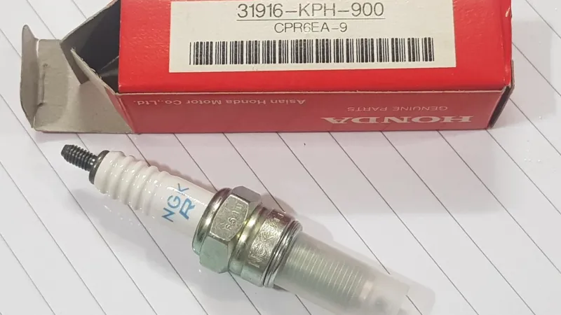 شمع اصلی هوندا ویو تایلند NGK/Denso