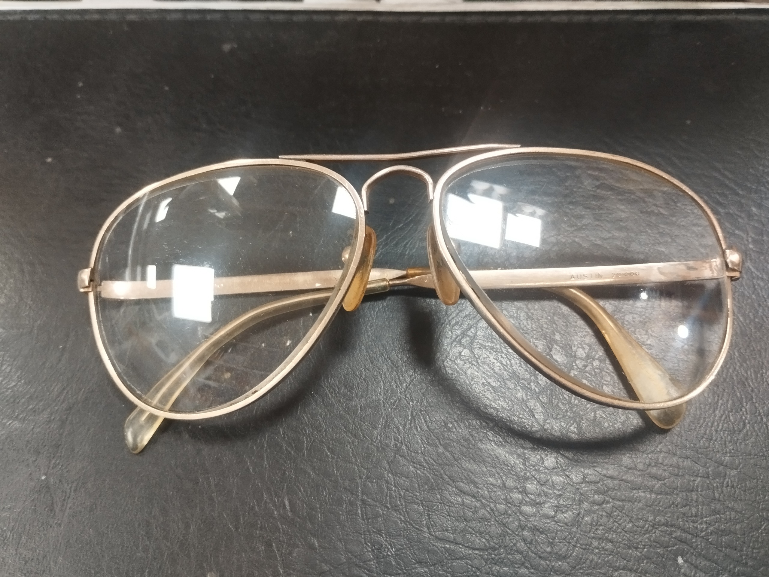 عینک با فرم 20 میکرن طلا