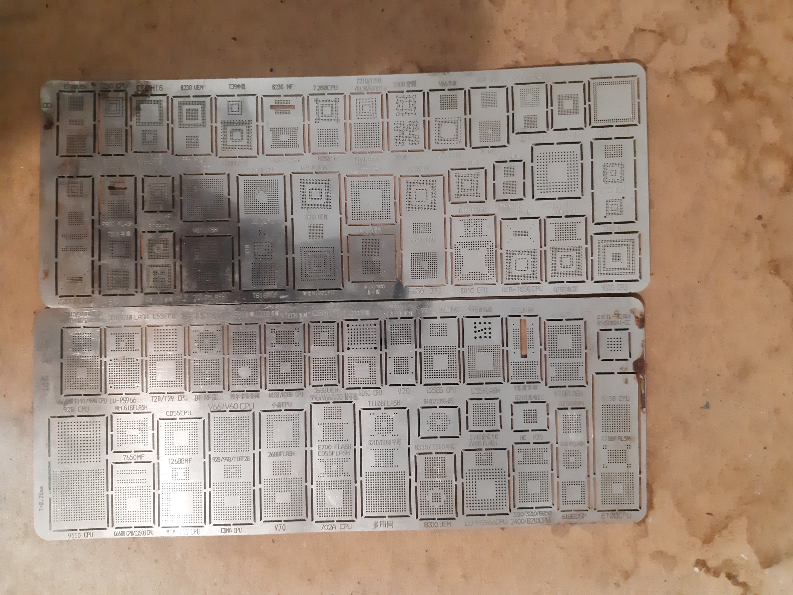 2 عدد شابلون آی سی و cpu موبایل