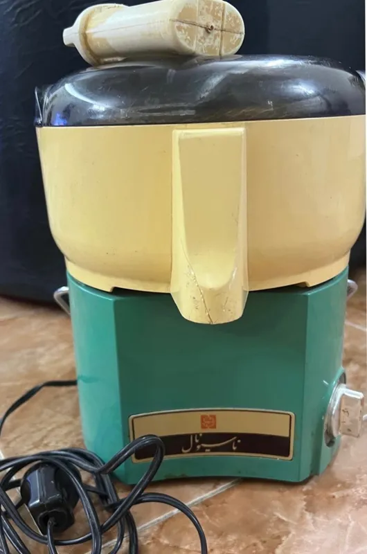 آبمیوه گیری ناسیونال دهه 50