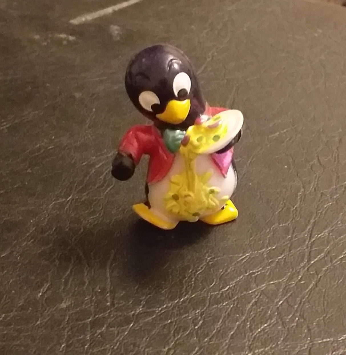 اسباب بازی تخم مرغ شانسی قدیمی