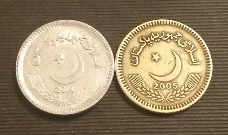 دو سکه 2 روپیه پاکستان (با دو جنس مختلف)
