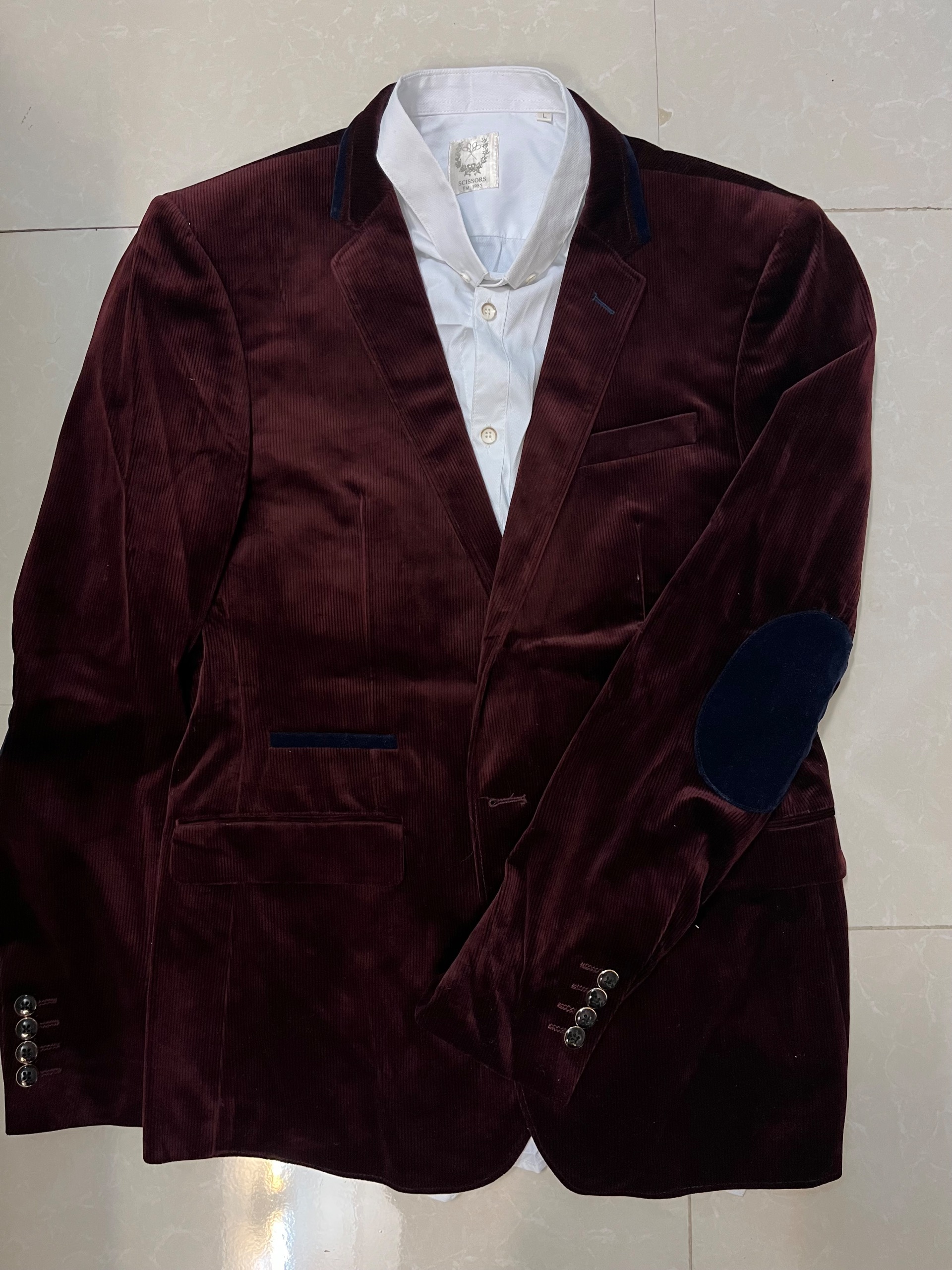 کت تک مخمل و پیراهن