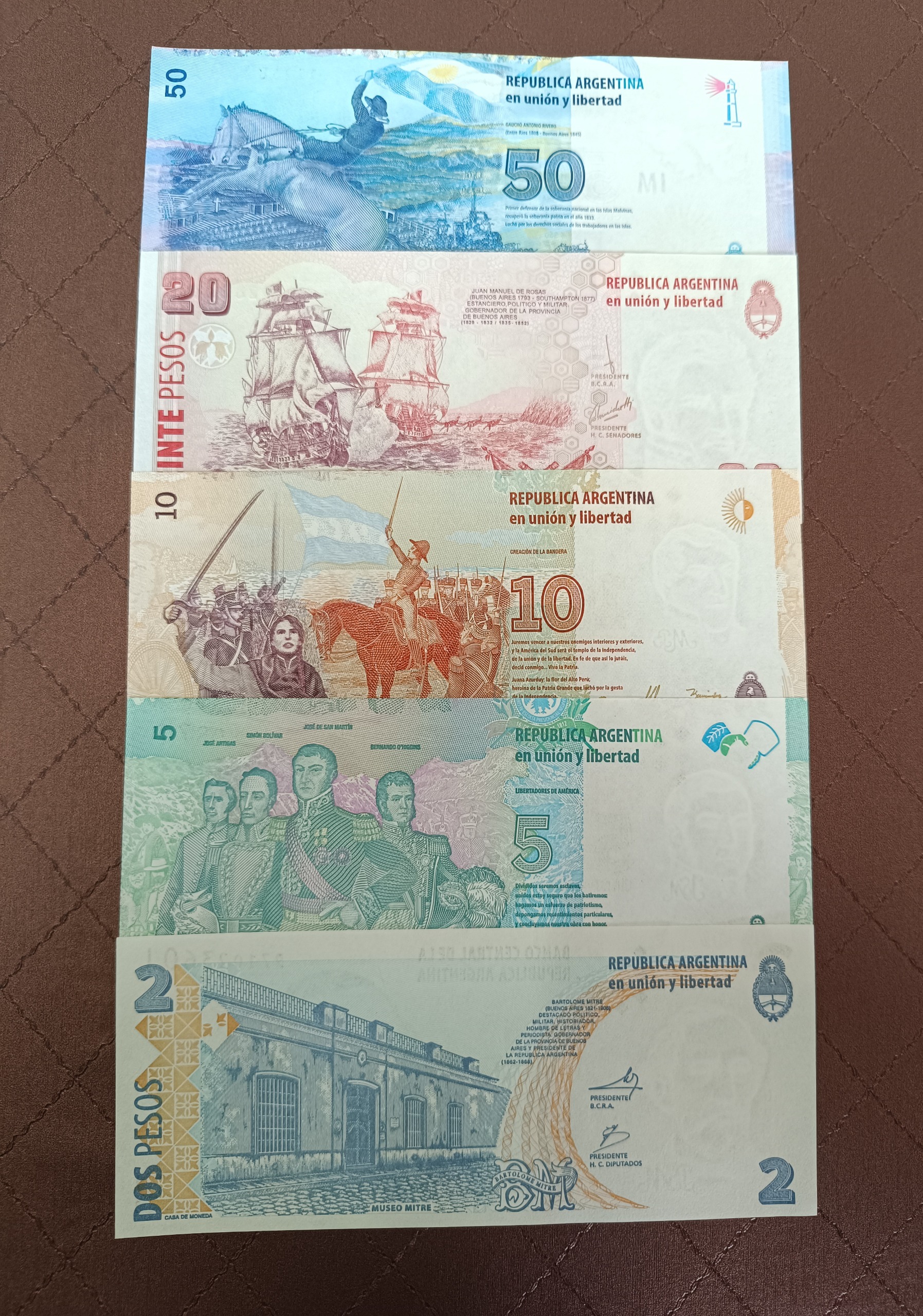 ست 5 برگی اسکناس زیبای آرژانتین