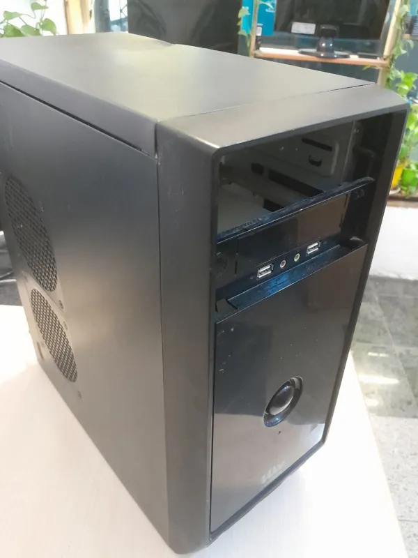 کیس خالی گرین مدل WEE