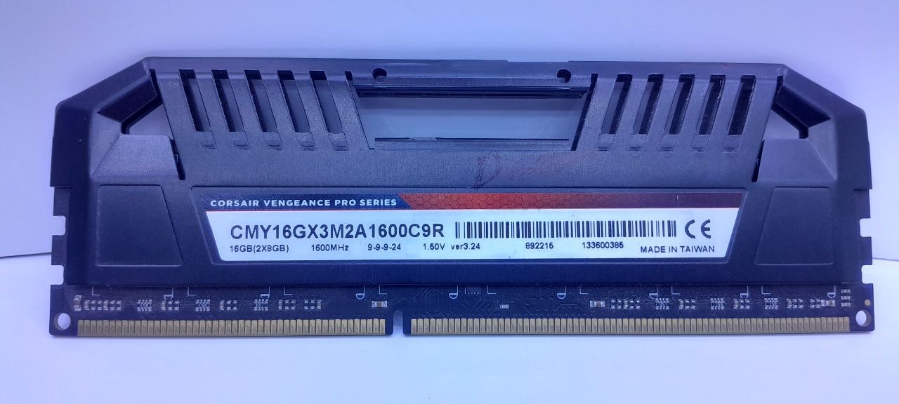 رم کامپیوتر Corsair Vengeance Pro 8GB DDR3 1600