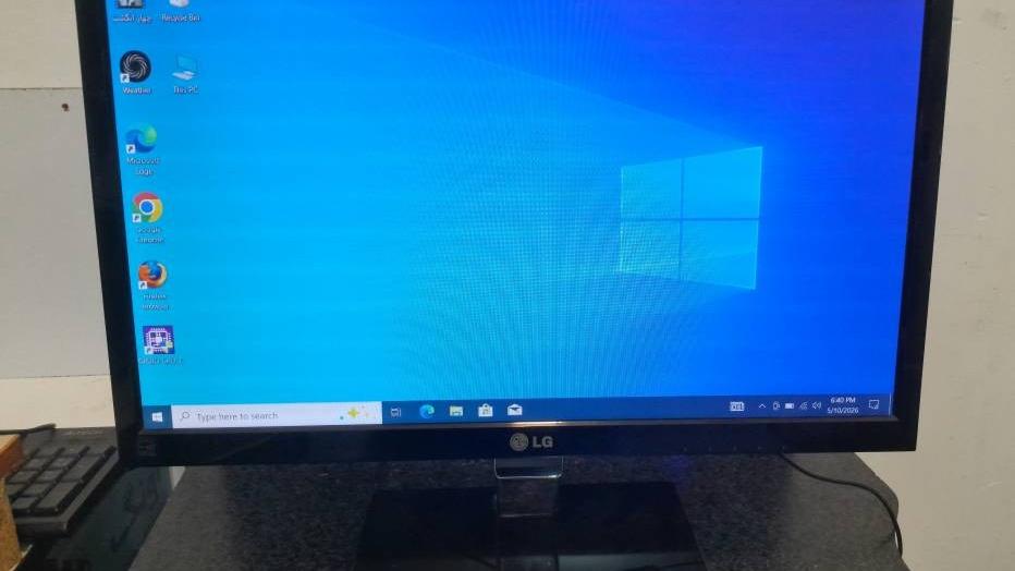 مانیتور LED 20 LG مدل E2060S کاملا سالم