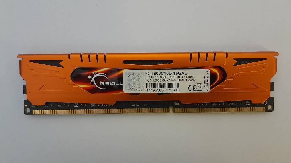 رم اورجینال کامپیوتر 8GB DDR3 باس1600جی اسکیل