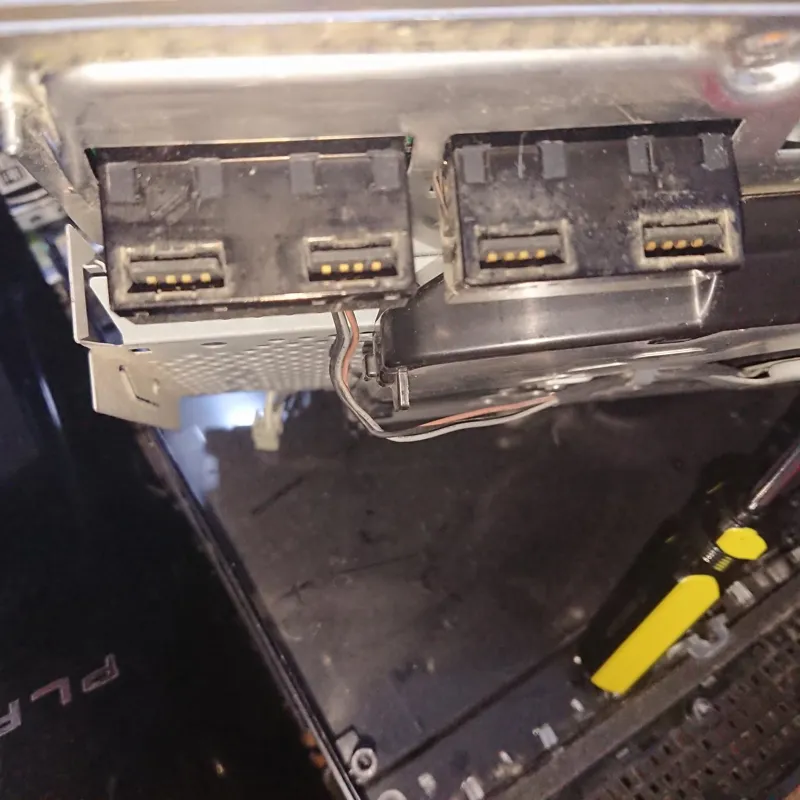 سوکت جلوی ps3 fat مدل  4 usb