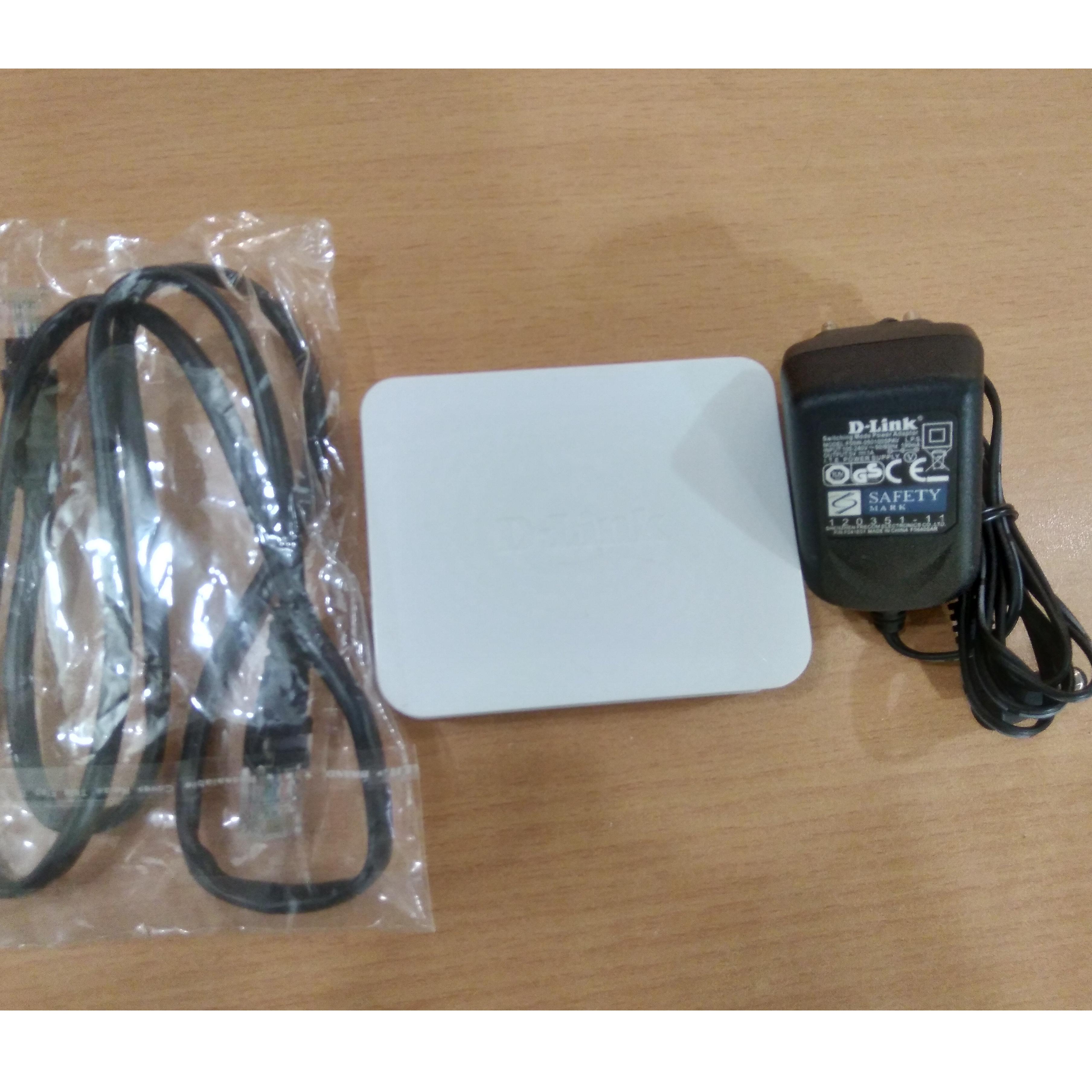 سوئیچ پر سرعت 1 به 4 گیگا مدل D-LINK DGS 1005A