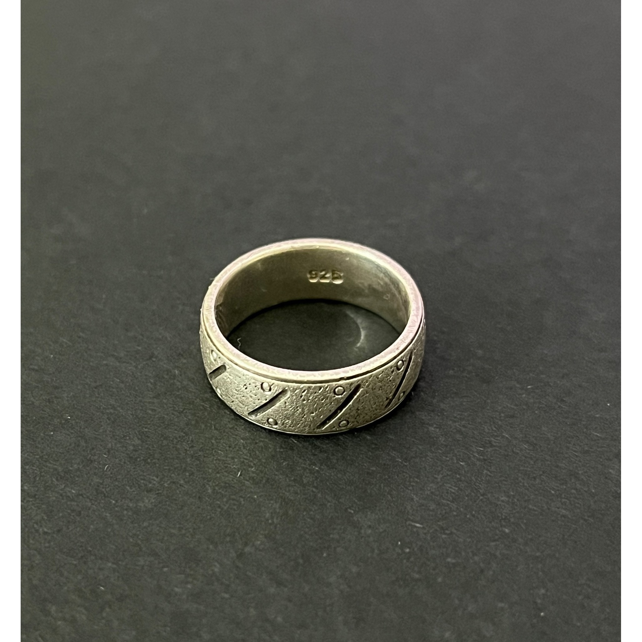 حلقه طرح دار نقره