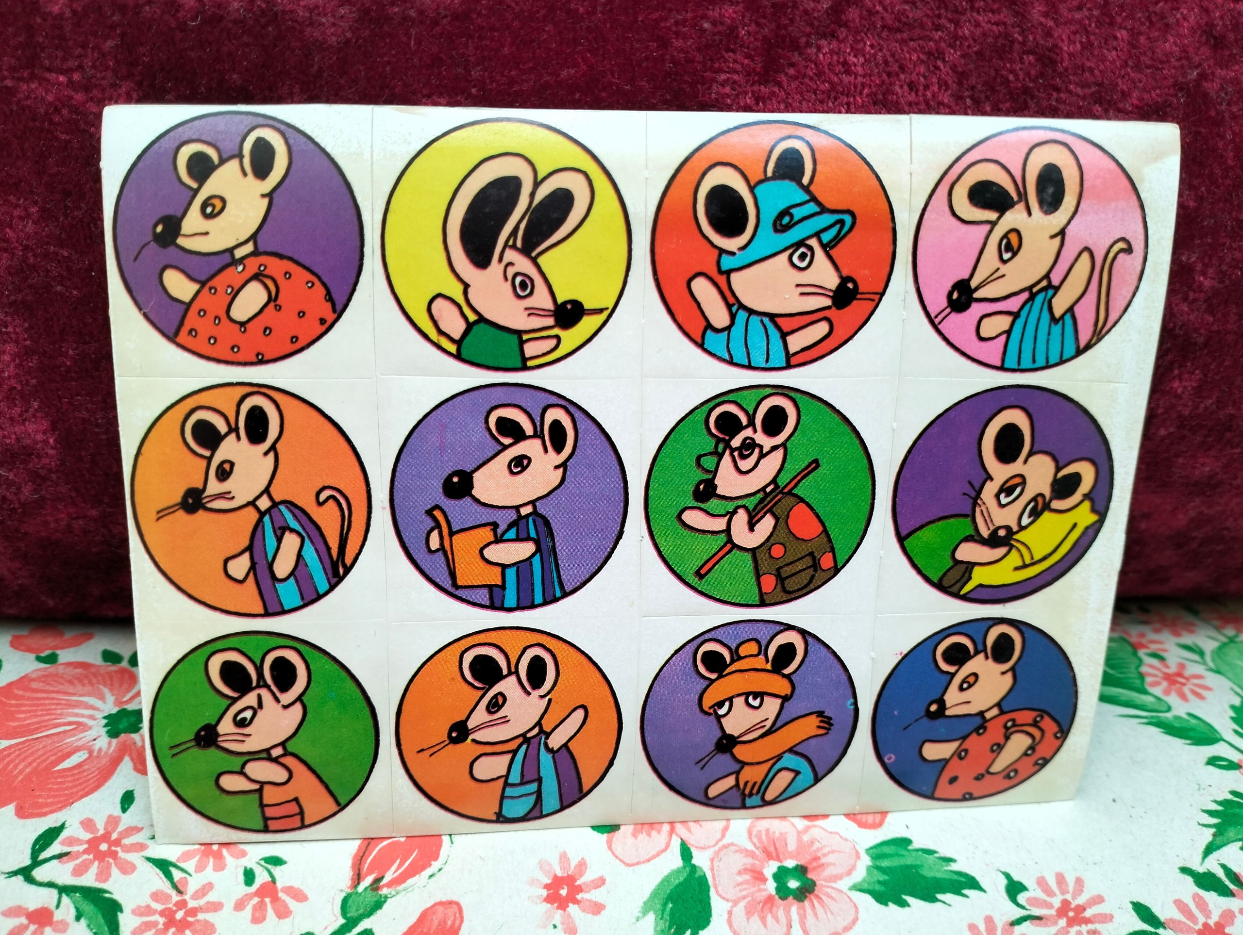 برچسب قدیمی مدرسه موشها دهه 60