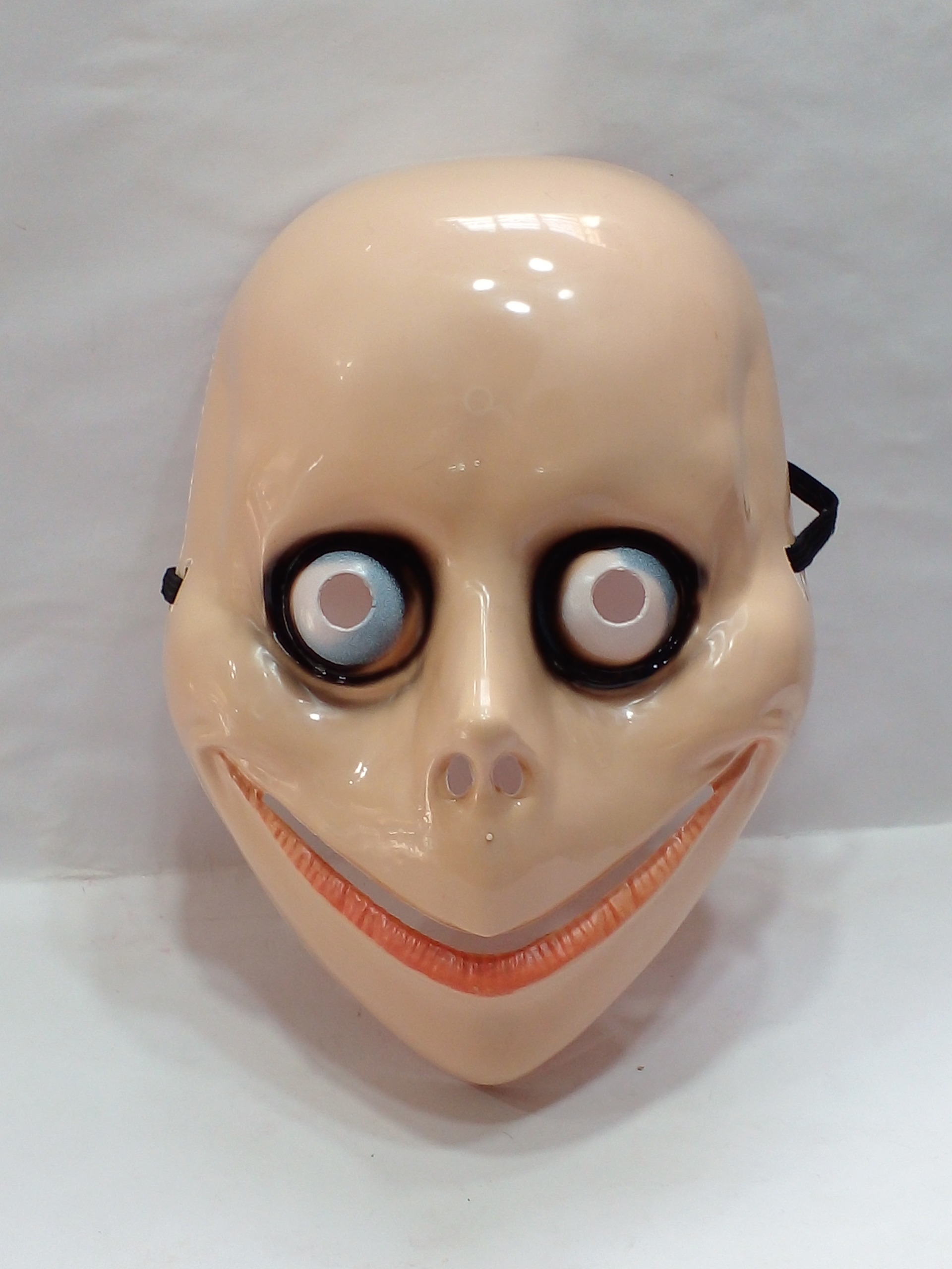 ماسک بازی طرح مومو مو دار