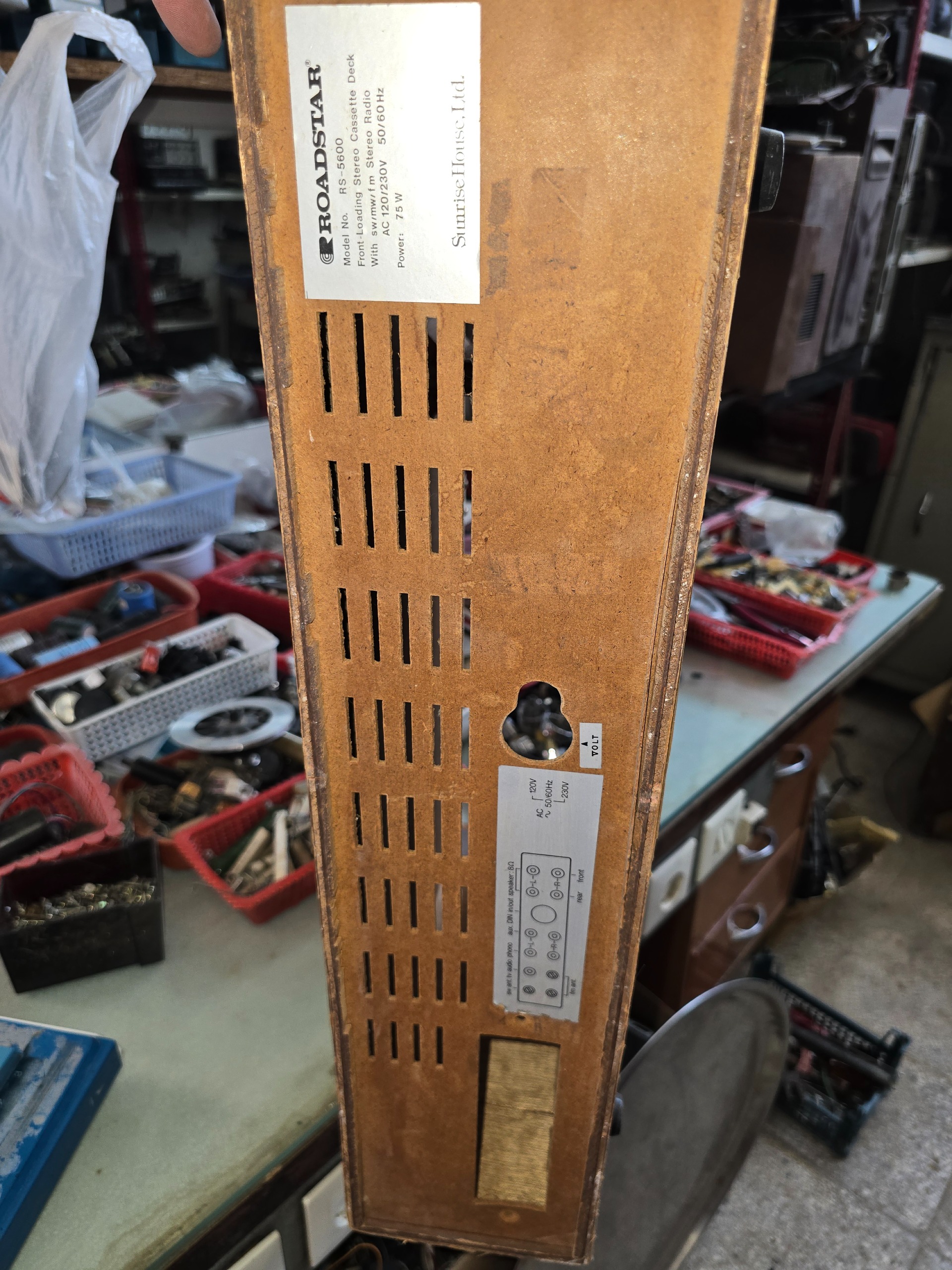 قاب بدنه چوبی استریو roadstar