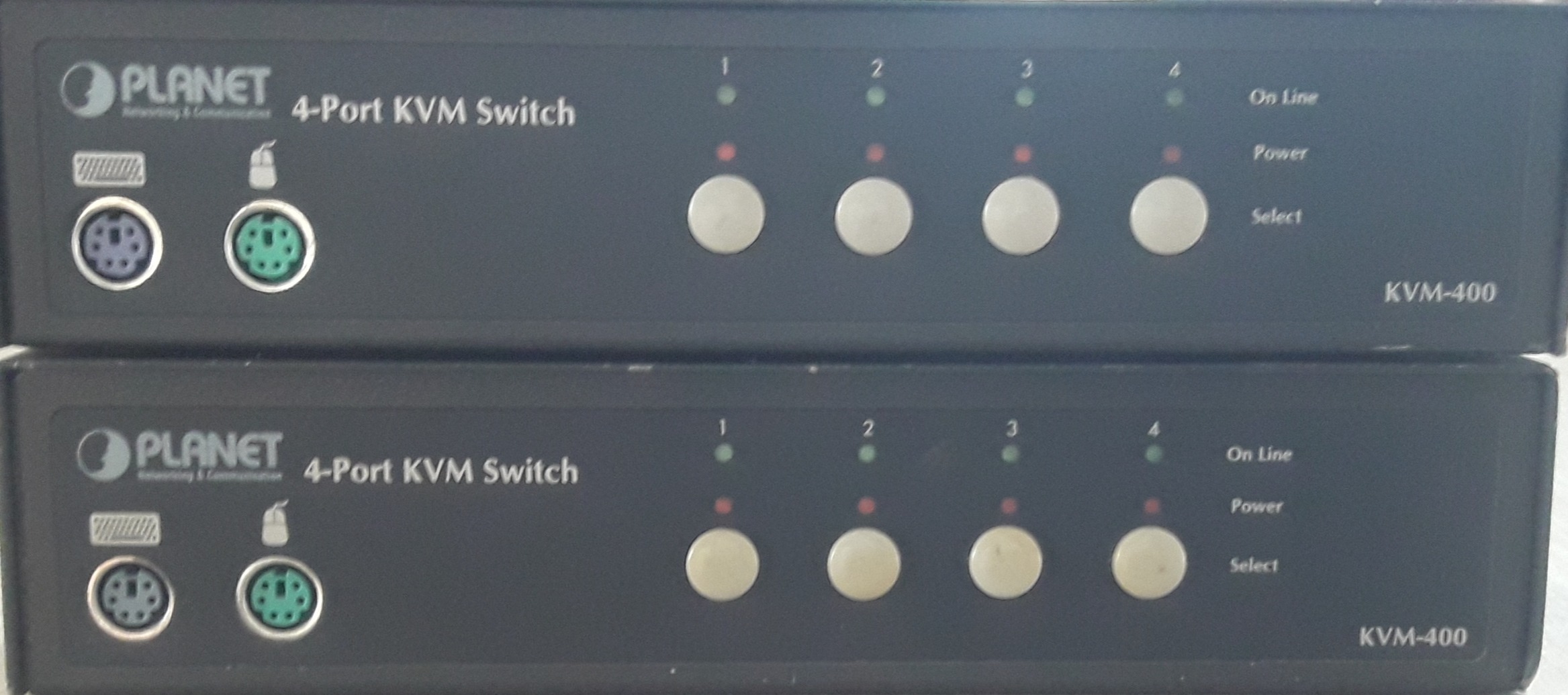 Switch 4-Port KVM